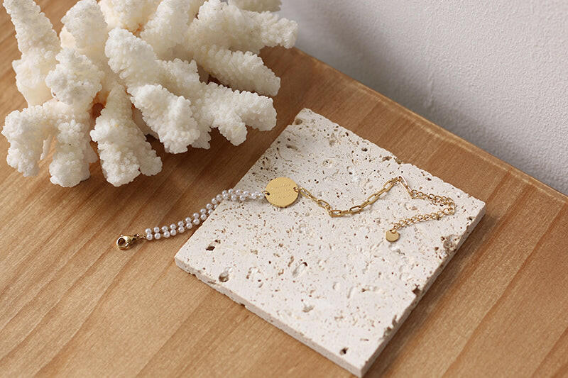 Bratara Personalizata Placata cu Aur 18K tip Banut cu Perle - Sentimente Gravate